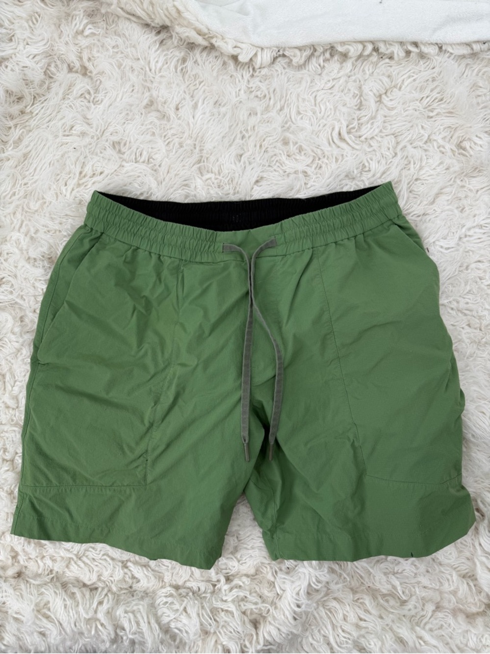 Lululemon Green Athletic Shorts Size XL